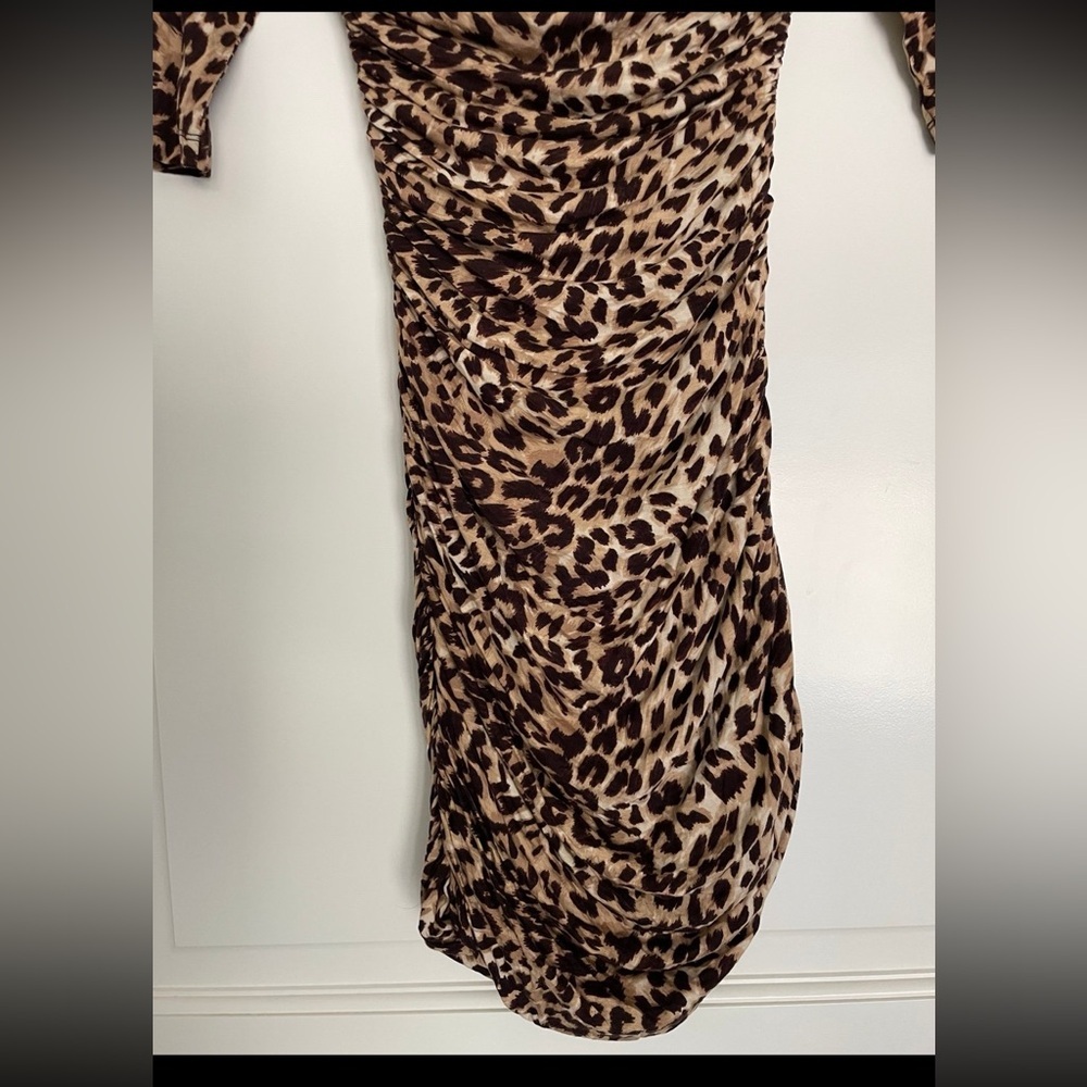 H&M Brown Leopard Print 3/4 Ruched Sleeve Dress - Picture 2 of 6